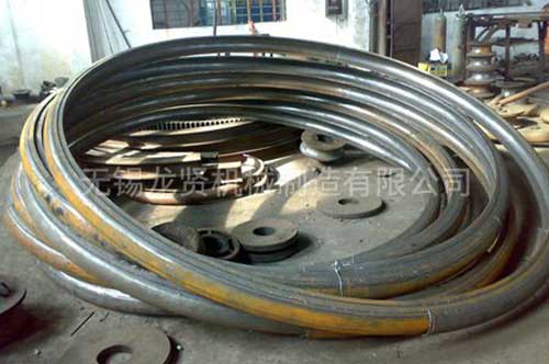 半圓管的特點(diǎn)是什么？