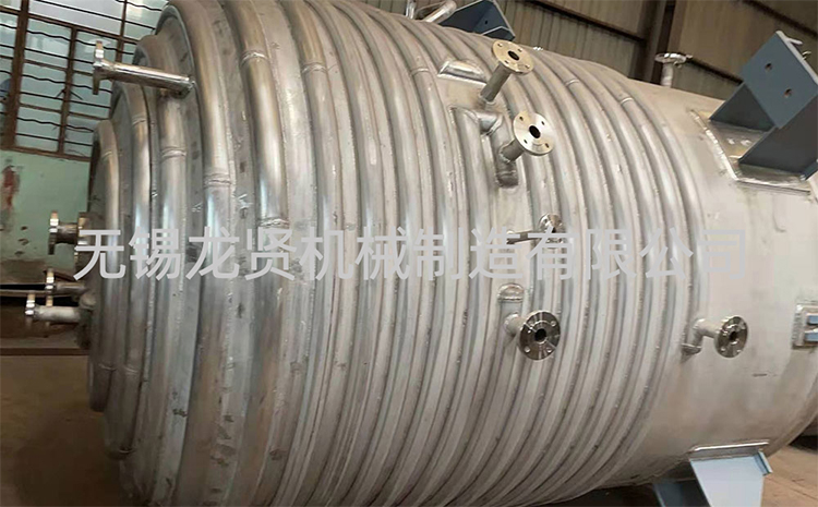 找筒體半圓管踩過(guò)坑？我選龍賢，一次就對(duì)了